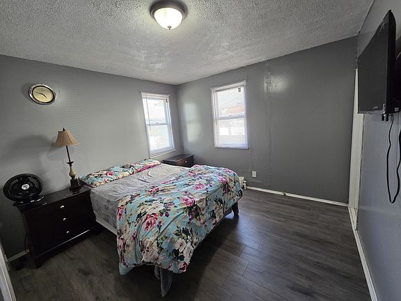 3rd image of 14606 181st St