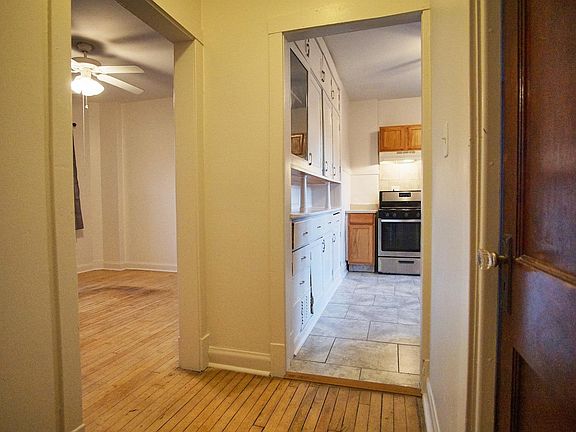 4th image of 3048 S Keeler Ave Unit 6