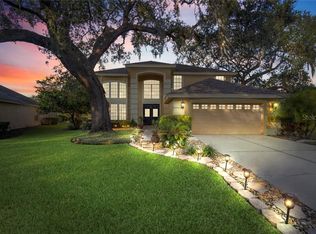 5436 Twin Creeks Dr, Valrico, FL 33596