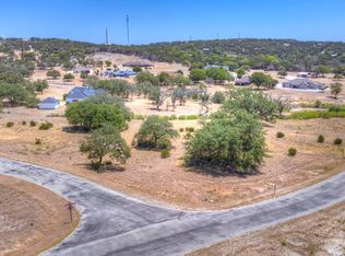 105 Lakebridge Trl W, Ingram, TX 78025