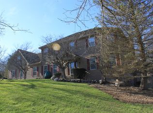 1210 Pin Oak Ct, McHenry, IL 60050