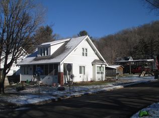 613 N Cedar St, Richland Center, WI 53581