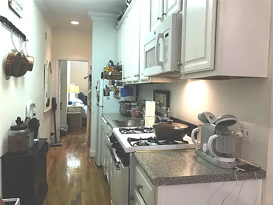 Rented by Modlin Group | media 14