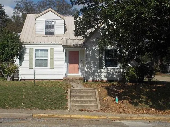 820 College St, Jasper, TX 75951