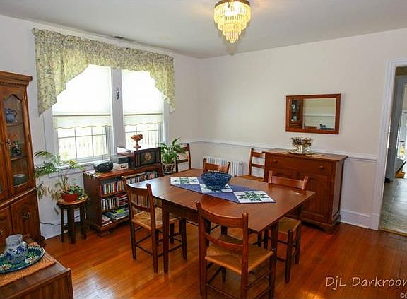 5th image of 1319 Bellevue Ave