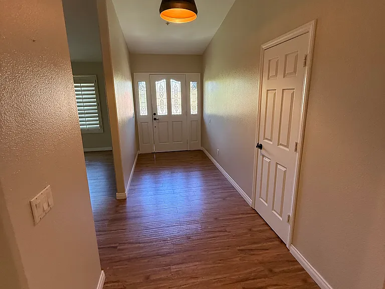 709 Bozanich Cir #B — Photo 10