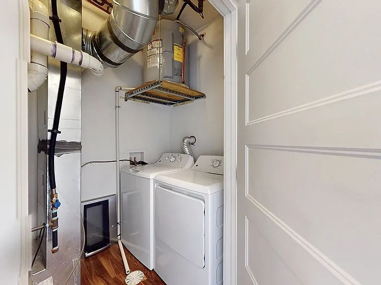 201Lofts — Photo 13