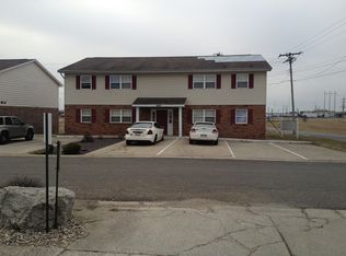 1609 Hillside Dr, Effingham, IL 62401