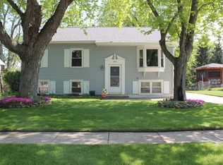 1616 Grandview Dr, Beloit, WI 53511