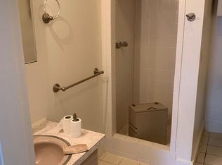27 State St APT 2, Marblehead, MA 01945