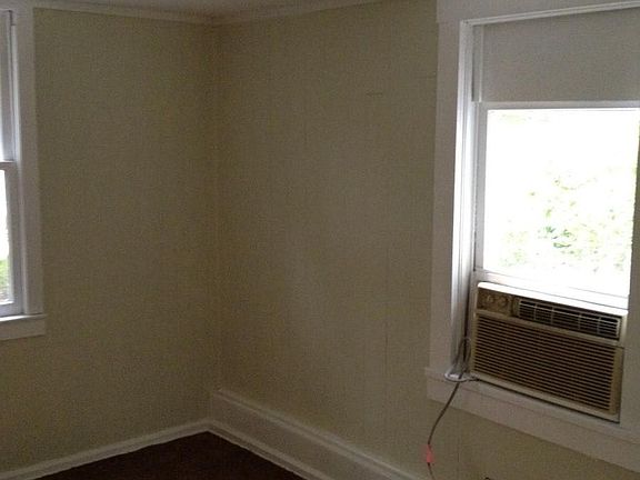 3rd image of 643 S Ingraham Ave