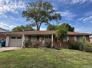 2261 Eleanor Kay Dr, Saint Louis, MO 63125