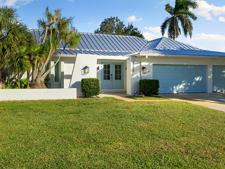 26888 McLaughlin Blvd — Photo 32