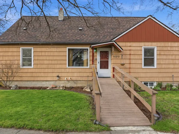 1020 Maxwell St, Davenport, WA 99122
