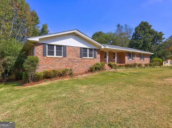 3019 Laura Ln, Lithia Springs, GA 30122