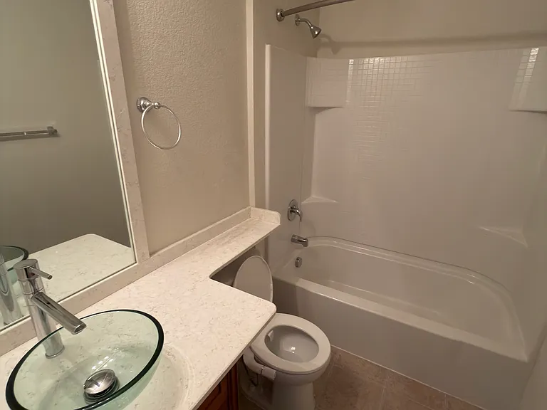 916 Rivers Creek Ln — Photo 8