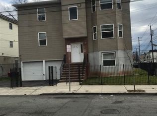 24 Birks Pl, Newark, NJ 07112