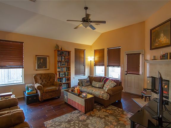 5th image of 16022 Sydneyann Dr