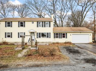 58 Clarence Ave, Pawcatuck, CT 06379