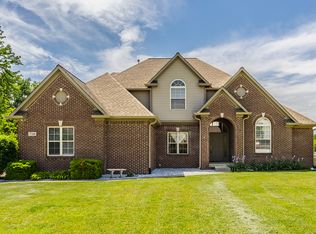 719 E New Rd, Greenfield, IN 46140