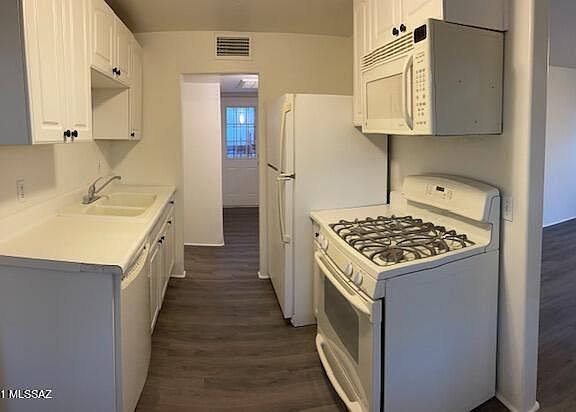 5th image of 804 E Elm St #A