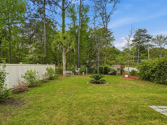 5th image of 1067 Sago Palm Ct