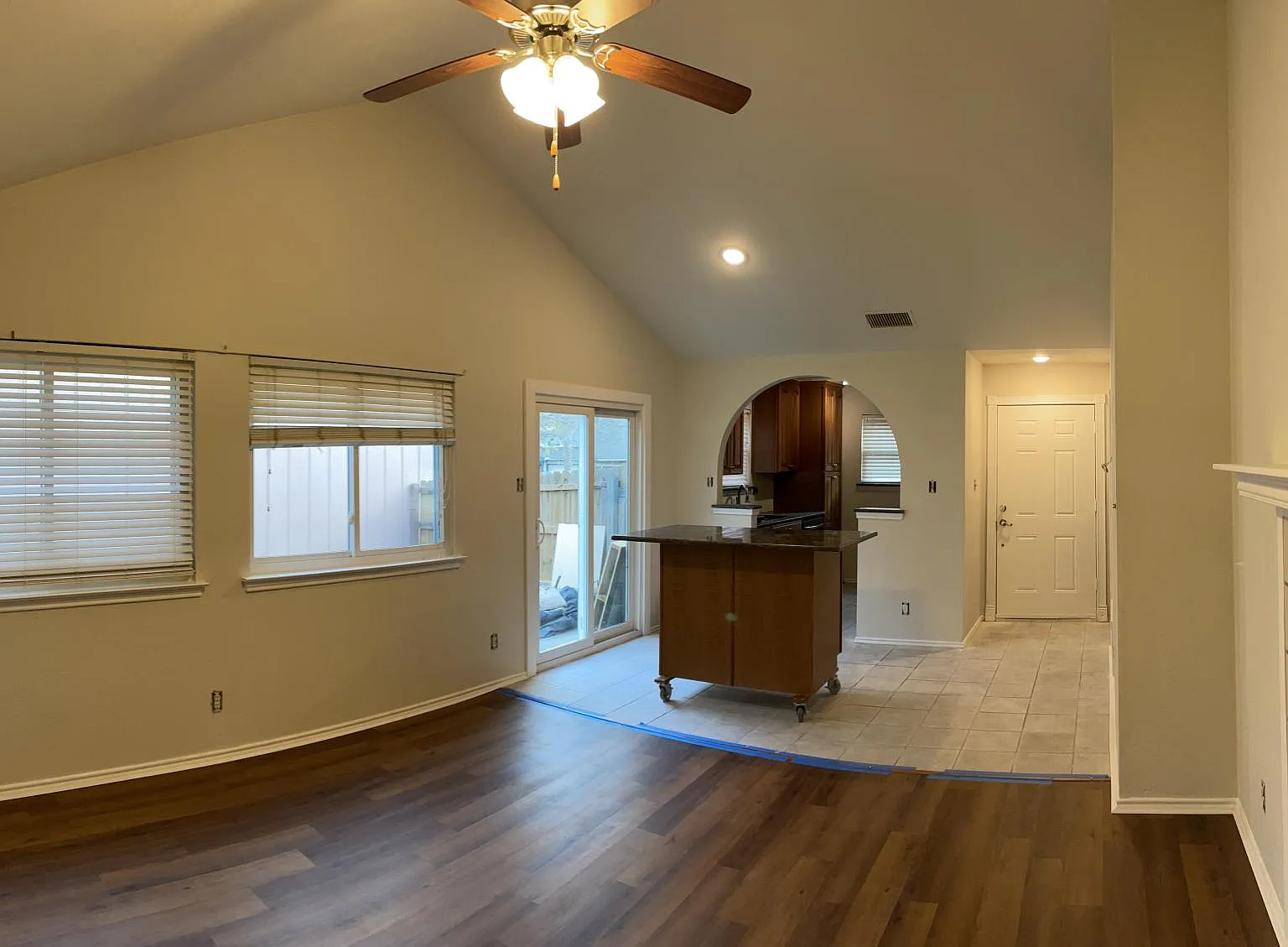 1104 Green Valley Cv — Photo 3