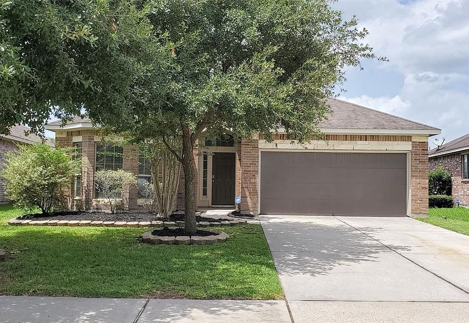1st image of 21421 Surrey Glen Ct
