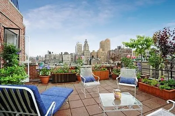 Sold by Corcoran | media 13