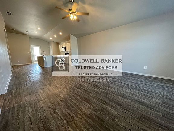 3rd image of 2140 N Texas Ave