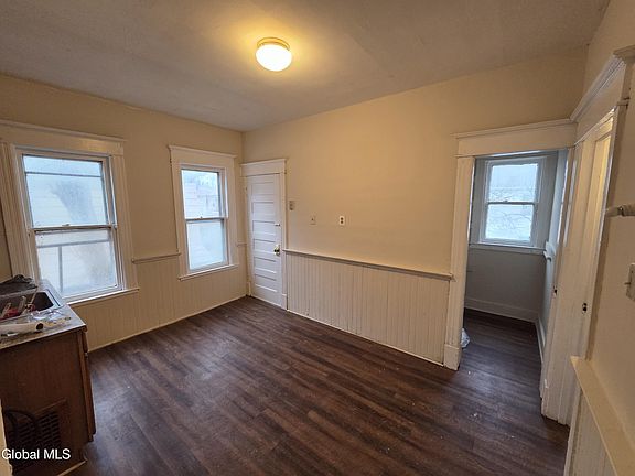 3rd image of 1321 State Street