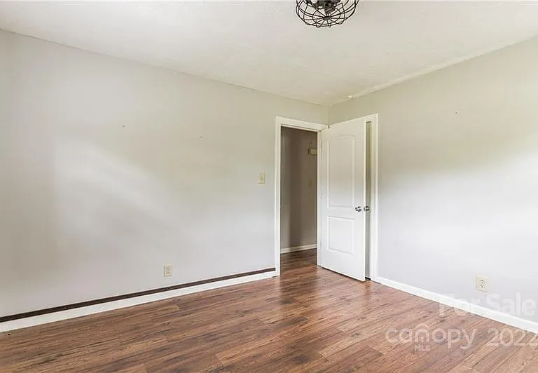 7605 Summerfield Rd — Photo 11