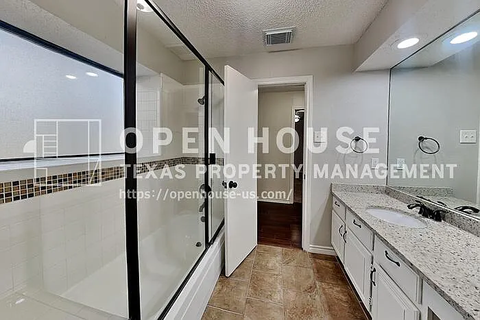 2512 Melissa Ln — Photo 17