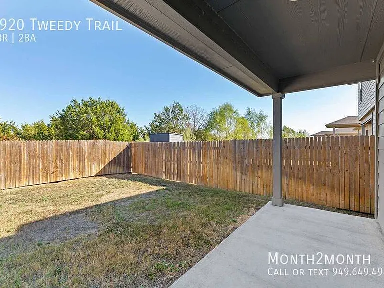 2920 Tweedy Trl — Photo 21