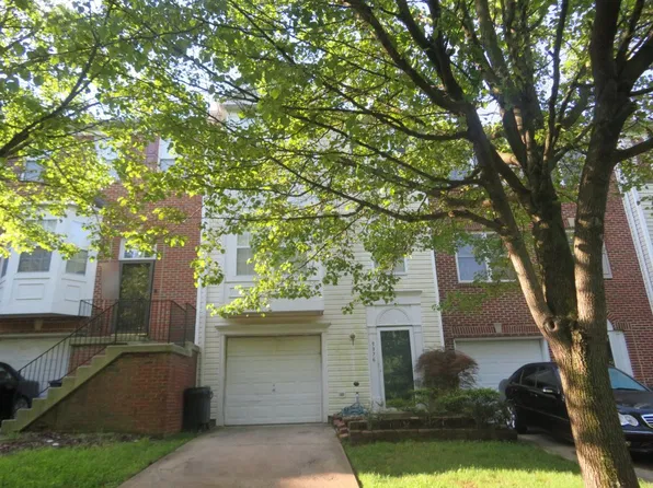 9976 Royal Commerce Pl, Upper Marlboro, MD 20774