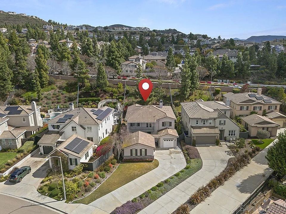 1st image of 1587 Clifftop Ave