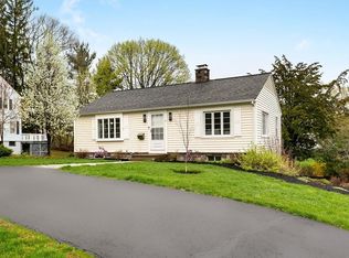9 Oak Ridge Way, Shrewsbury, MA 01545