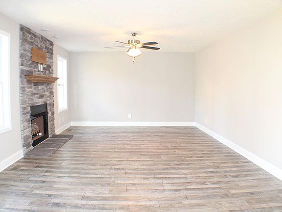 4th image of 204 Eagles Blf Lot 204