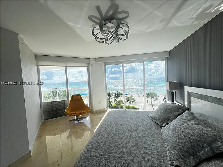 18671 Collins Ave #402 — Photo 9
