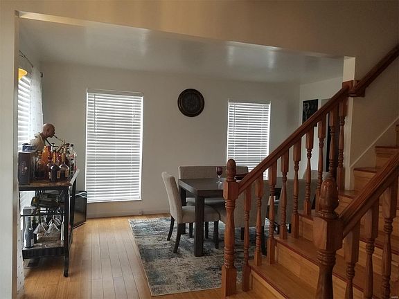 3rd image of 3127 Frontage Ct