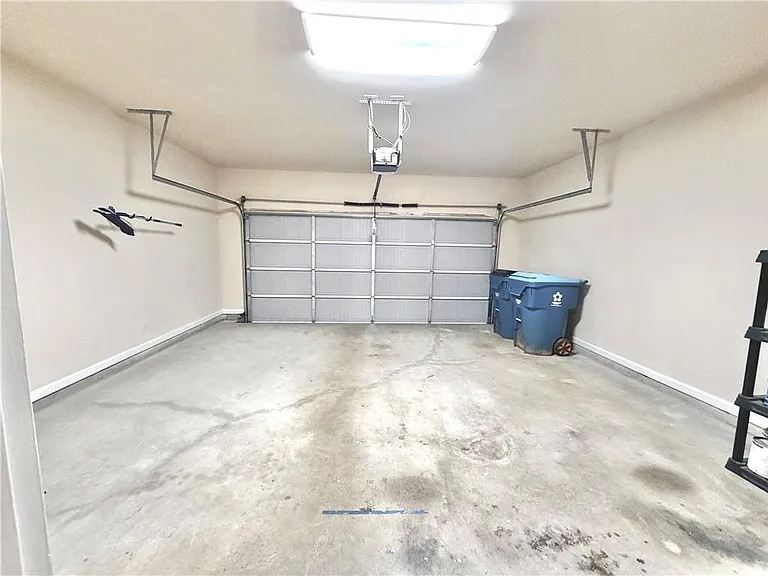 6215 Crested Moss Dr — Photo 28