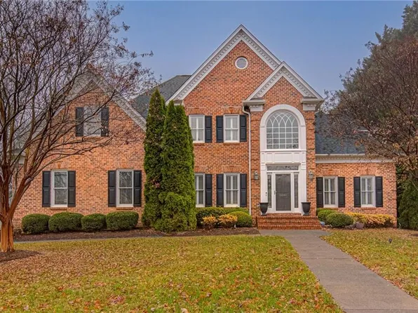 5241 Cedarwood Creek Dr, Winston Salem, NC 27104