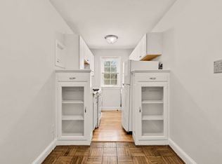 Charming 1-Bedroom Apartment in the Heart of Arlington, Arlington, VA 22201