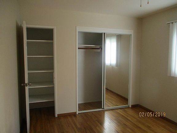 3rd image of 3728 Ingraham St #3726.5