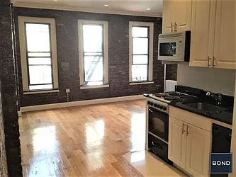 Rented by Bond New York