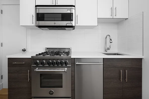 Rented by Douglas Elliman | media 3
