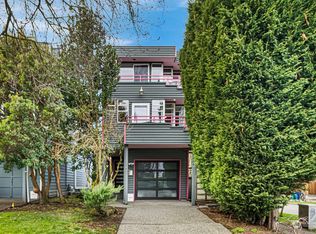 3201 38th Ave SW, Seattle, WA 98126