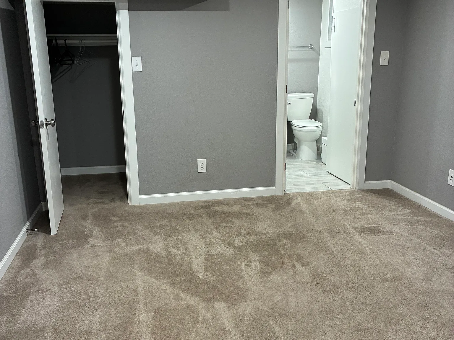 3 bed, 2003 sqft, $1,000 — Photo 2