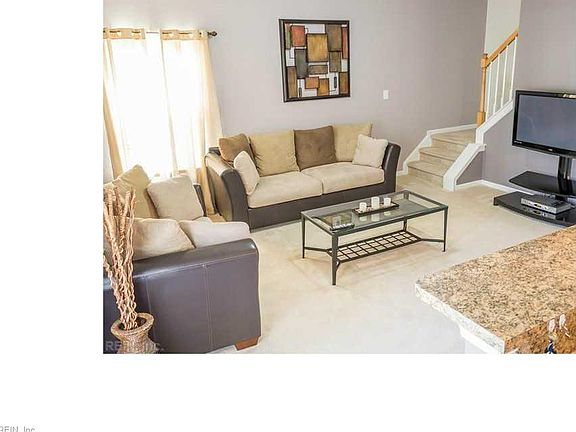 3rd image of 136 Nautico Way