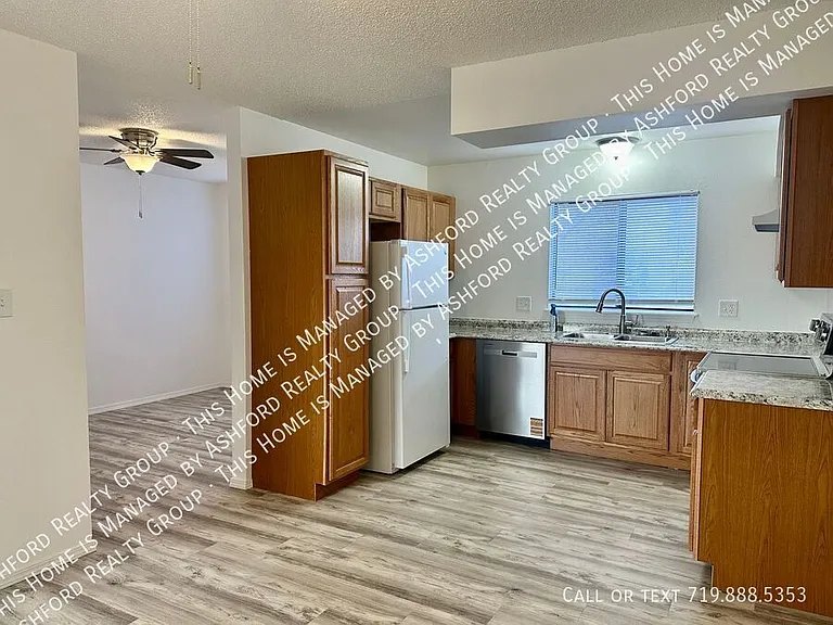1120 Yuma St #D — Photo 5